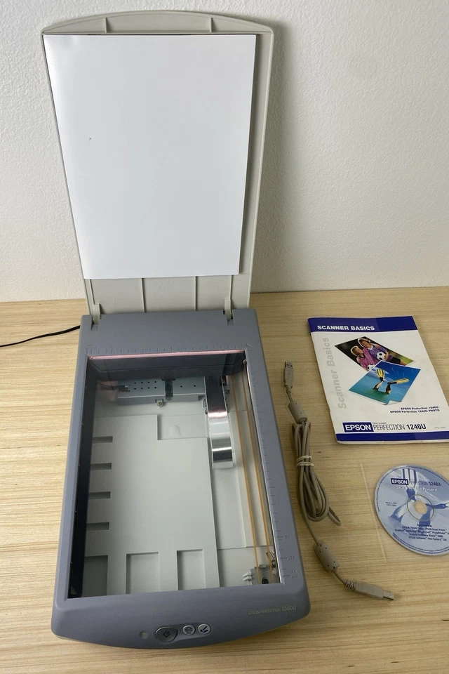 Epson Perfection 1240U Flatbed Scanner W/ USB Cable, Manual & Software- Tested - Image 4 of 4