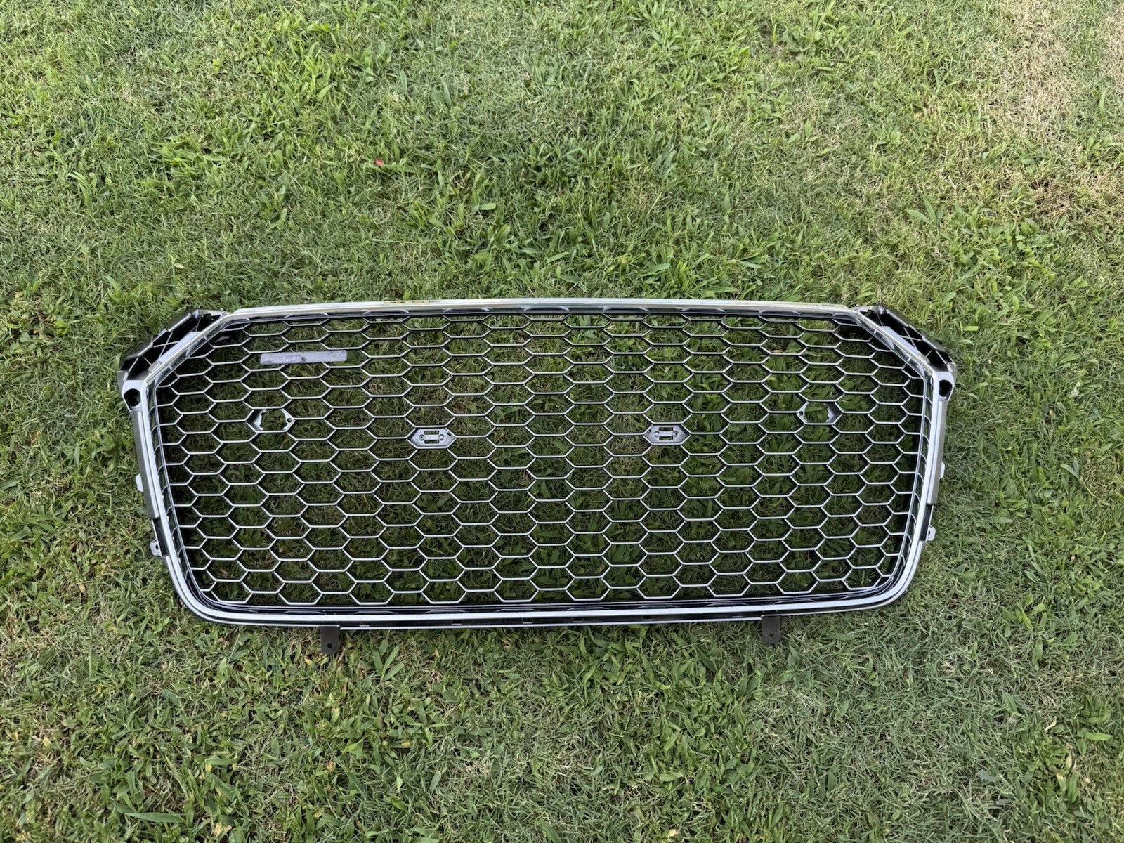 Audi R8 2015-2019 Front Upper Bumper grille P/N 4S0853653