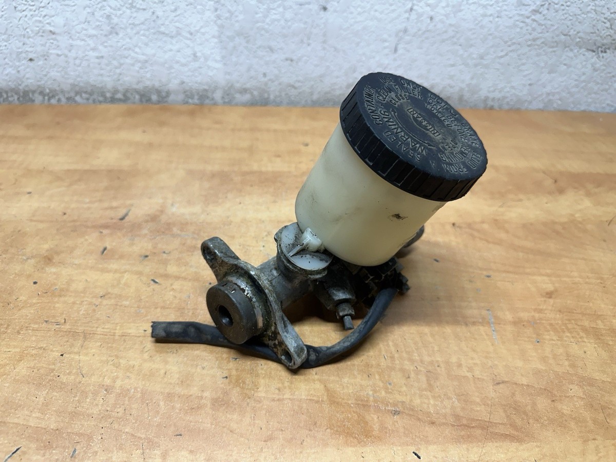 84-86 Nissan 300zx Z31 Turbo OEM Brake Master Cylinder | eBay