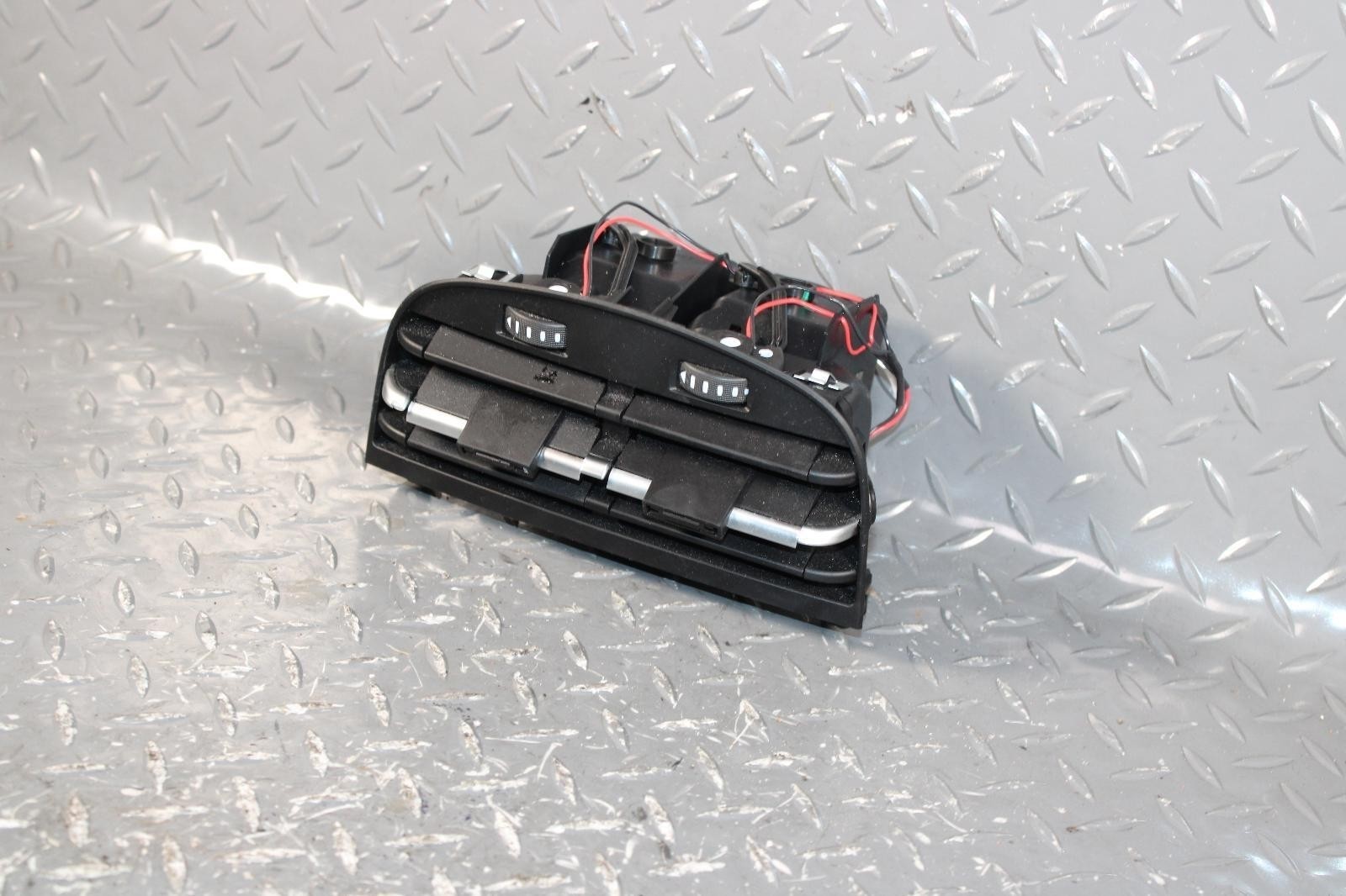 Maserati Ghibli 2014-2023 Rear A/c duct