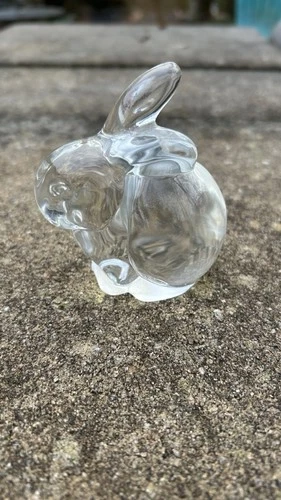 Vtg. Fenton Art Glass Rabbit Clear Bunny Paperweight Figurine 3.5” Collectible