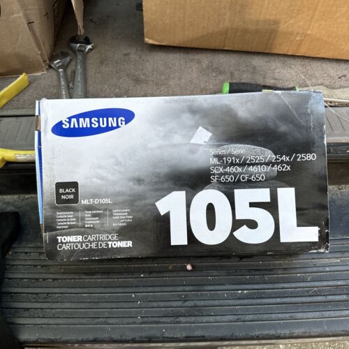 Samsung MLT-D105L TONERKASSETTE schwarz in versiegelter Box beschädigt lesen! - Bild 1 von 3