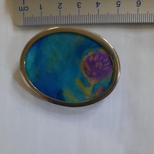 Brosche mit Seidenmalerei