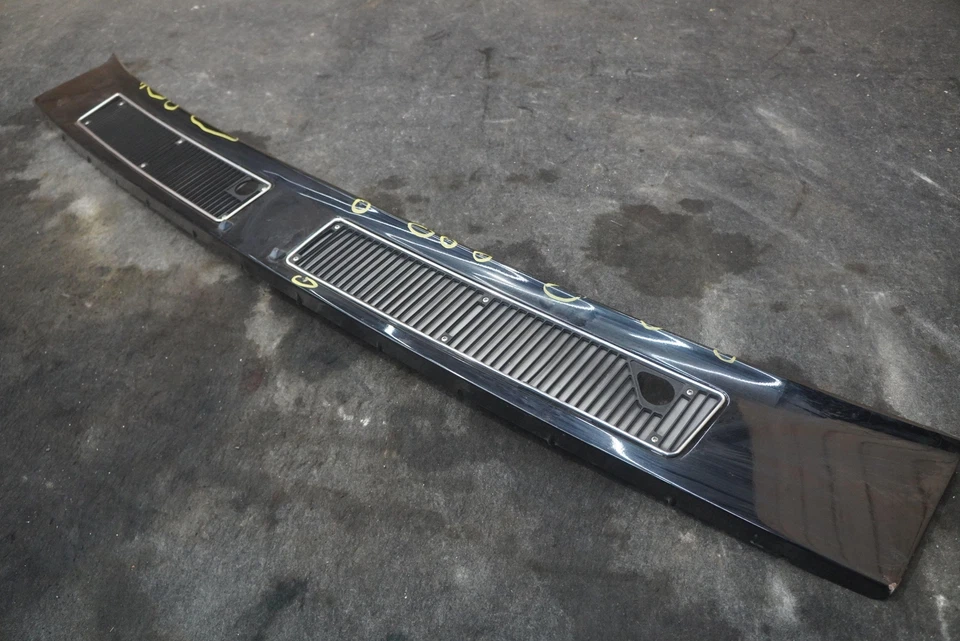 Panel de ajuste de ventilación de aire rejilla de capó limpiaparabrisas delantero Bentley Mulsanne 88 *Nota Foto 4 de 4
