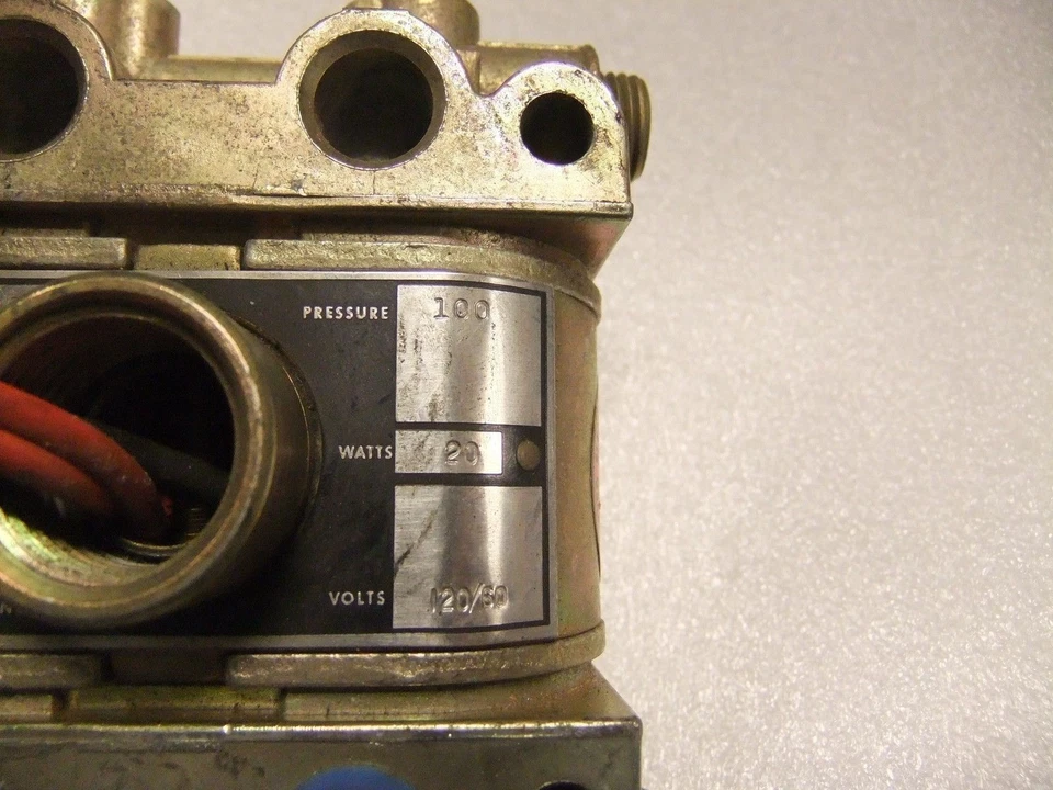 Válvula Skinner V933DB2100 4 vías Foto 4 de 4