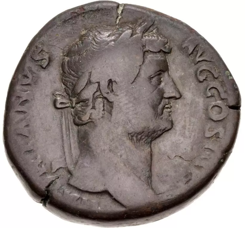 Fides publica on Hadrian's coin (Photo