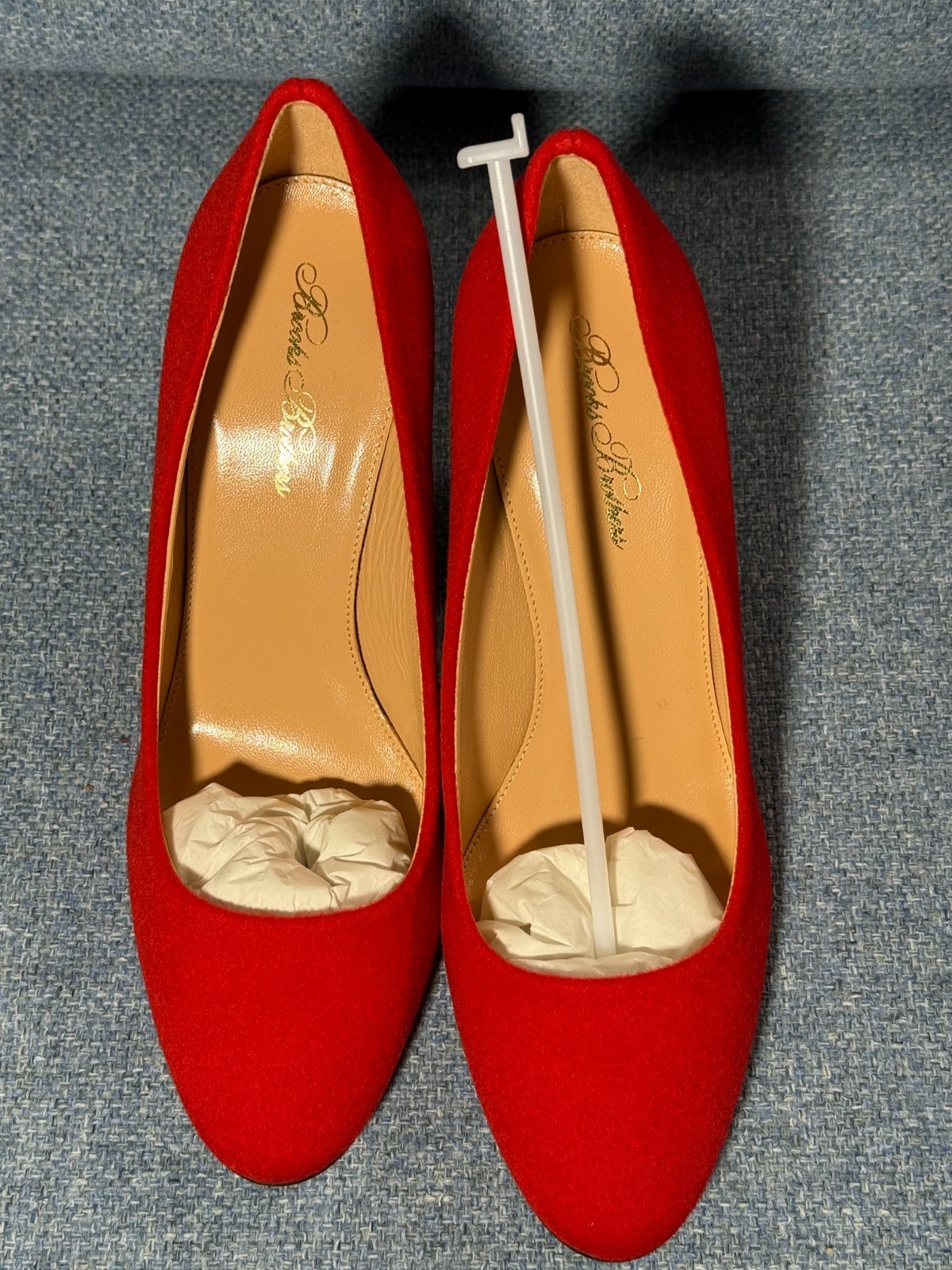 Brooks Brothers Women’s Heels 8.5 Red Suede Block Heel Pumps Made Italy NWOB