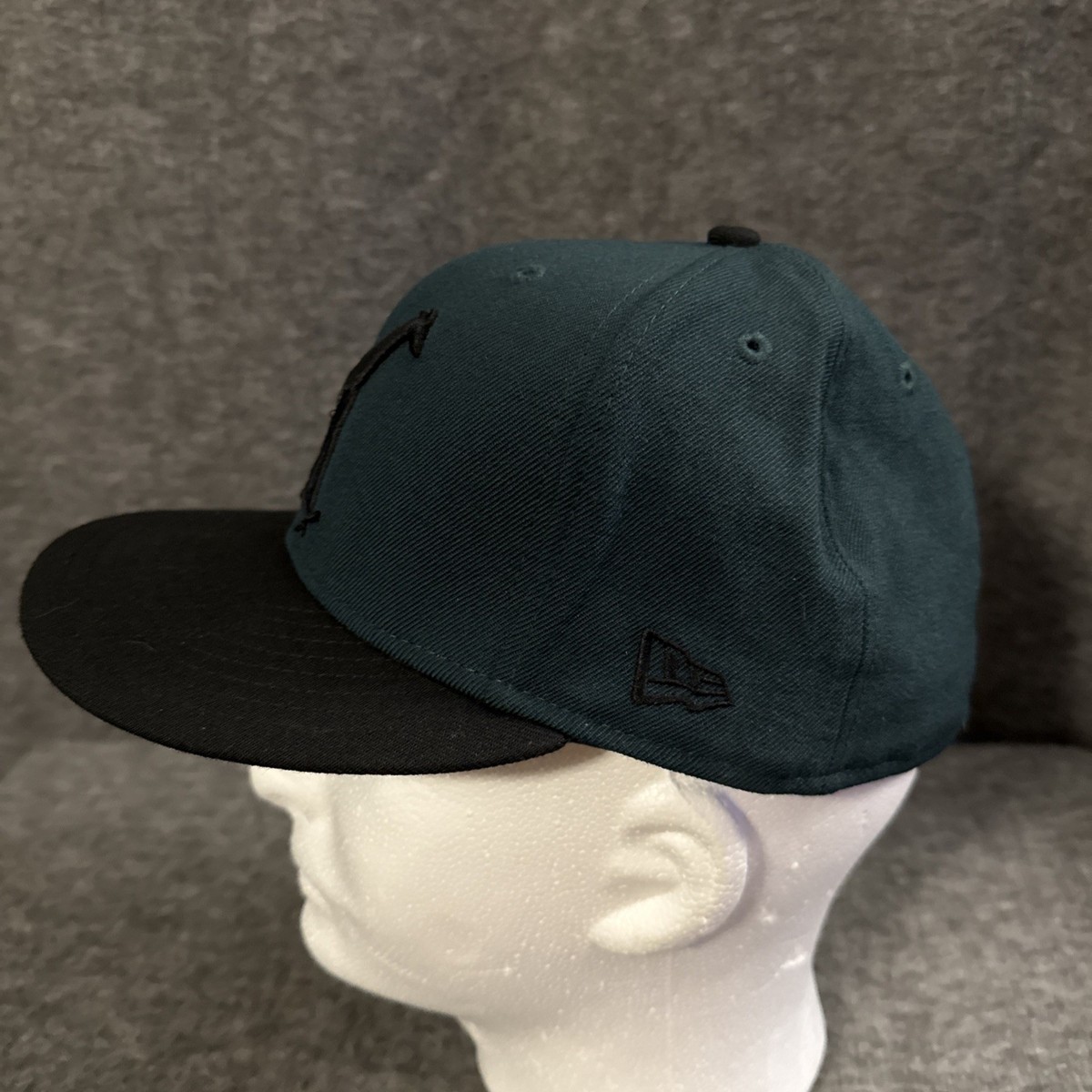 LRG True Heads Green Black Giraffe Skateboarding New Era Cap
