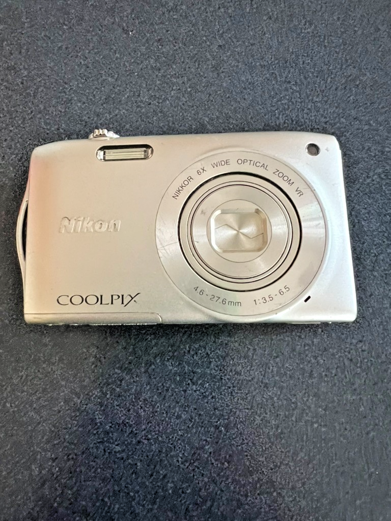 Nikon Digital Camera COOLPIX : com Coolpix MP with A & | L120