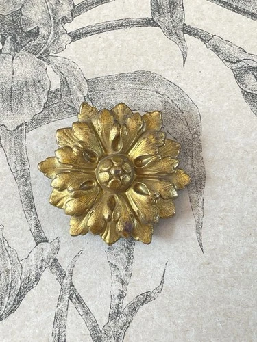 Antique gold metal flower shape nail cover - painting / frame / mirror 19th century
