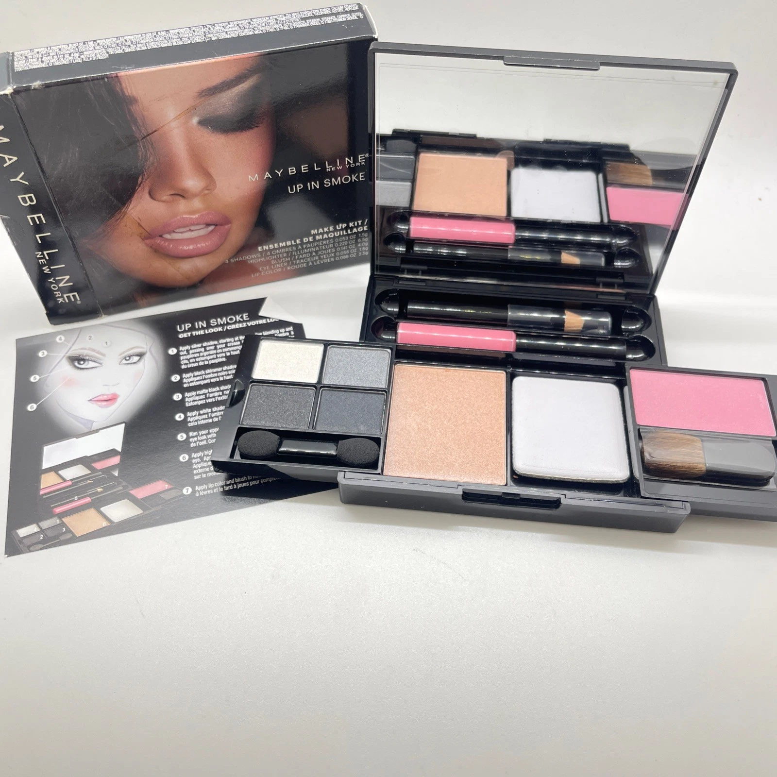 NIB Maybelline Make Up Kit UP IN SMOKE 4 Shadows, Higlighter, Blush, Lip Gloss!