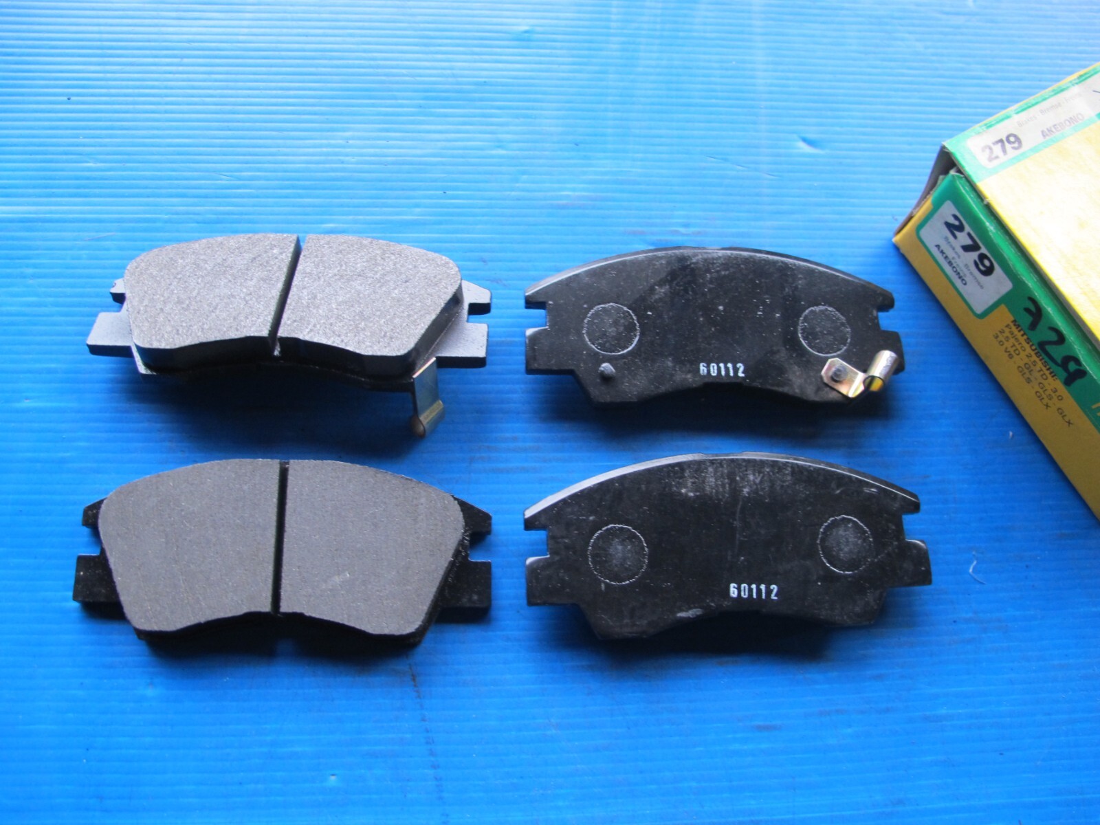 Plaquettes de freins avant MGA pour Mitsubishi Pajero et Shogun
