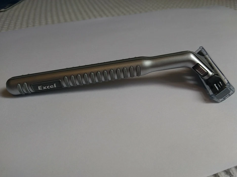 GILLETTE SENSOR EXCEL mango de afeitadora (Razor) metal, versión clásica - Imagen 4 de 4