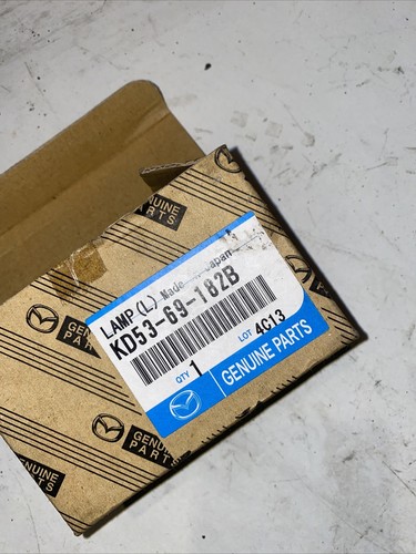 Nuevo original fabricante de equipos originales 2013-2014 Mazda CX-5 Lámpara de giro lateral (L) KD53-69-182B - Imagen 4 de 4