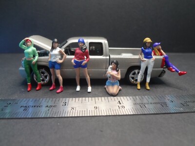 Auto World 2006 Chevy Silverado SS silver Girls Party Night set - Loose 1:64