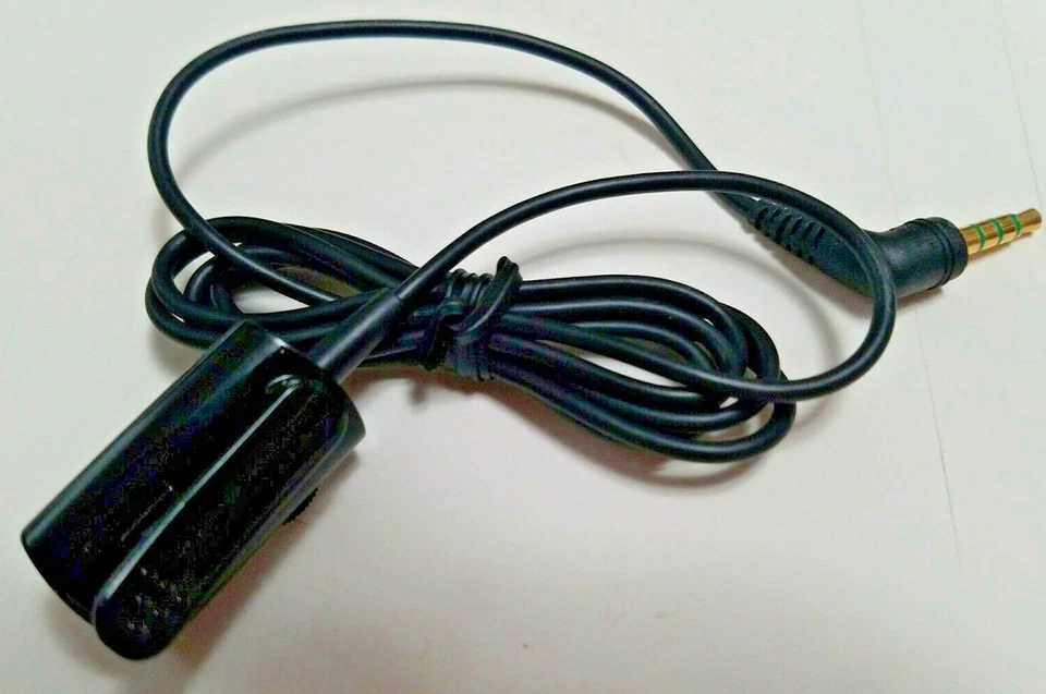 Microphone Adapter Samsung 3.5mm to 3.5mm &  w/Spring-clip Wired for Headphones  - Image 2 of 4