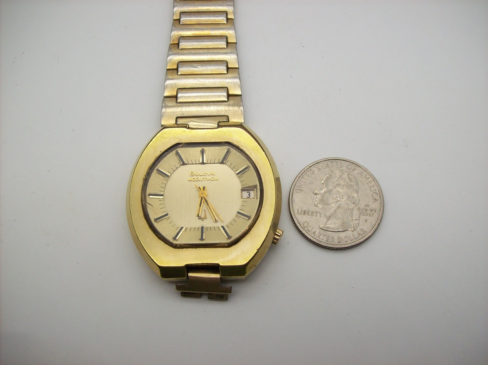 Vintage 1974 BULOVA ACCUTRON N3 Date 10k RGP Mens Watch, *WORKS