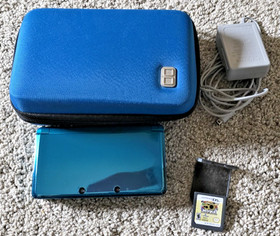 NINTENDO 3DS CONSOLE AQUA BLUE ~ CHARGER, CASE, 2 STYLUS & ONE GAME