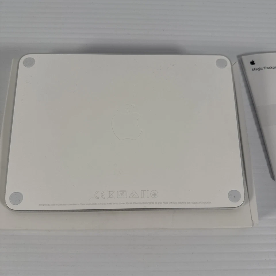 Apple Magic Trackpad 2 A1535 MK2D3AM/A White/Silver – Excellent – w/ Box - Image 3 of 4