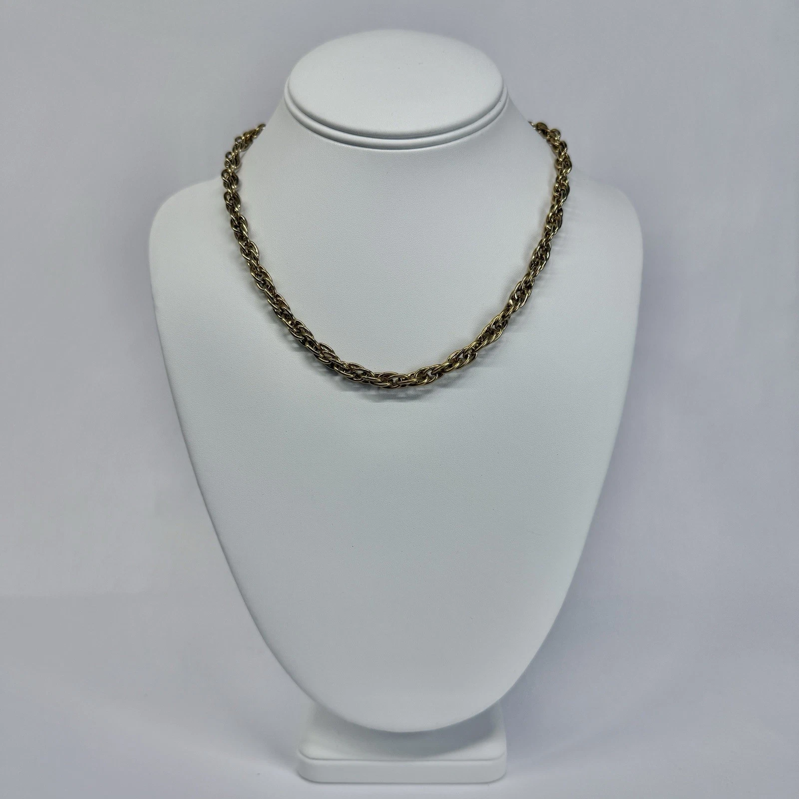 GIVENCHY Logo Double Link Chain Gold Tone Vintage Necklace Jewelry N352