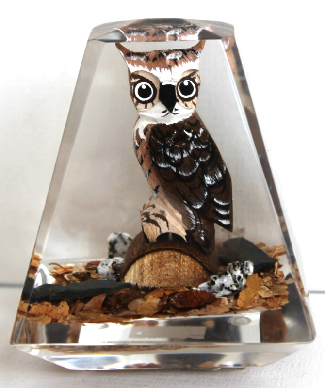 Vintage Hand Carved Painted Horned Owl Lucite/acrylic Unique Canada Paperweight