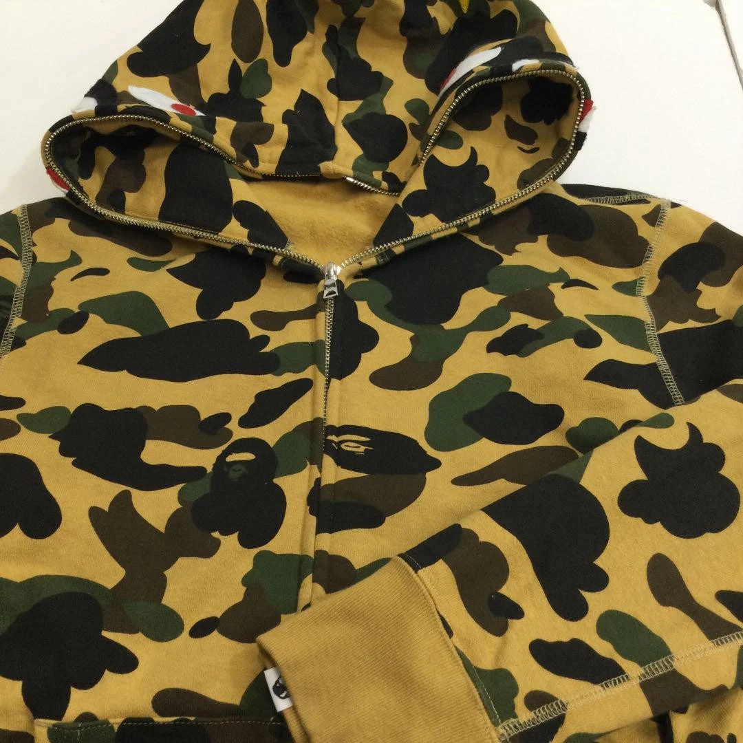 A BATHING APE (BAPE) Felpa con cappuccio e zip intera mimetica Bape Shark UOMO JP taglia M usata in ottime condizioni