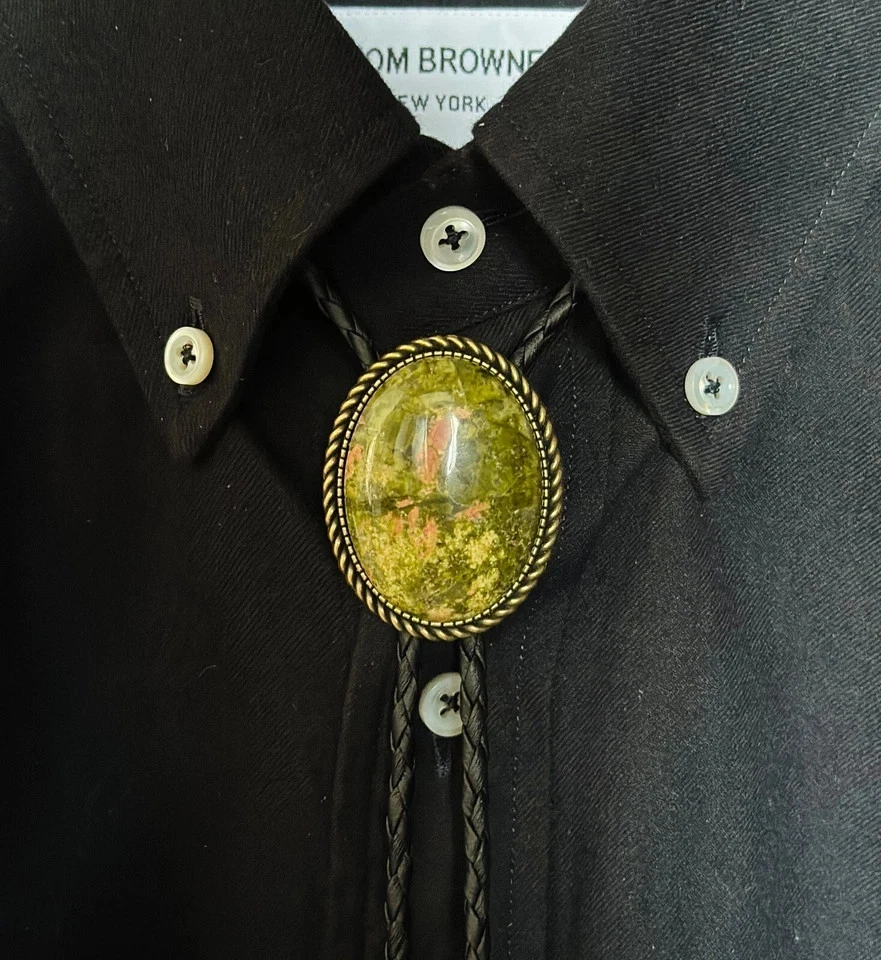 Collar de boda vintage con corbata de vaquero occidental de piedra verde natural para hombre Foto 2 de 4