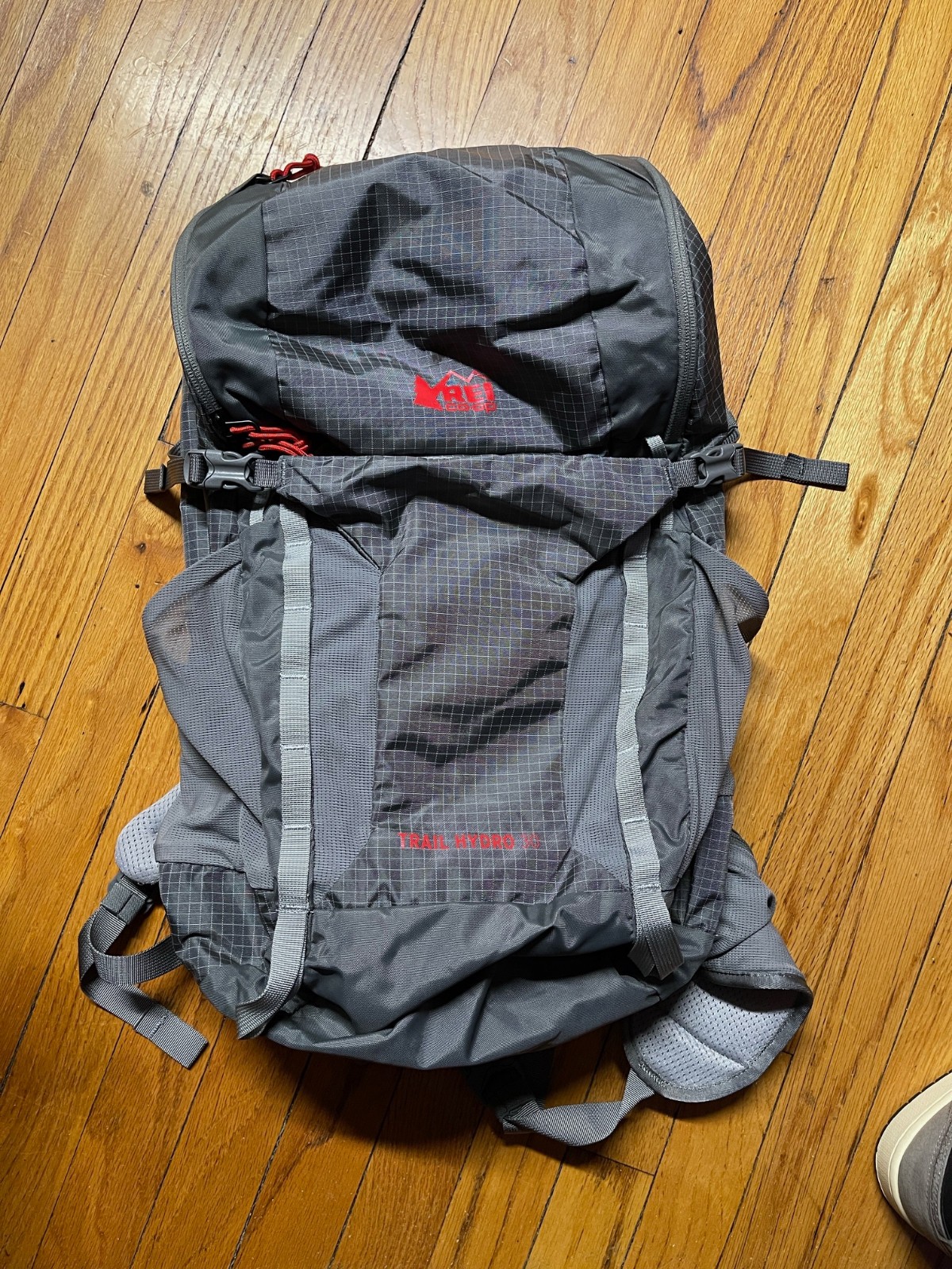 REI Trail Hydro 30 Backpack