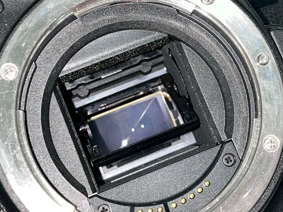 Canon EOS Kiss X7i DS126431 18.0MP Digital SLR Camera Body From JAPAN (56432NM3) - Image 3 of 4