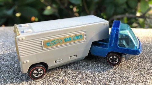Hot Wheels. Redline. 1969. Heavy Weights Van Lines. HK. Blue. Very Nice