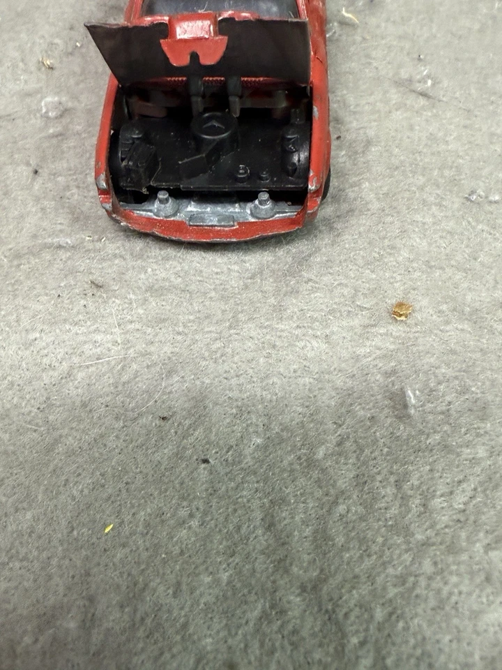 VINTAGE MERCEDES 350 SE, Schuco, modelo 301612, rojo 1:43 alemania Foto 3 de 4