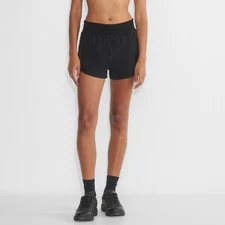 Aritzia TNA MoveTech Legacy High-Rise 2.5" Shorts in Black Size 4