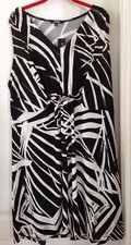 NWT ELEMANTZ WOMAN PLUS SZ 2X BLACK / WHITE SUMMER DRESS PULLOVER SLEVELESS