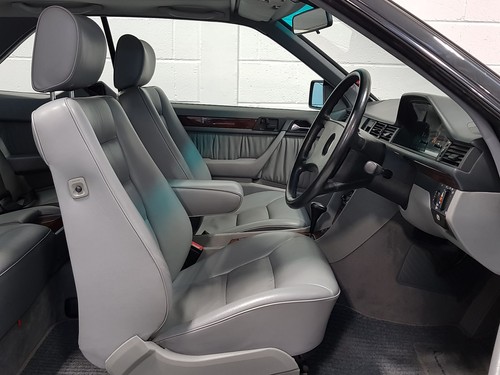 1990 MERCEDES 300CE W124 COUPE - 50,148 Miles - Same owner since 1 year old - Picture 6 of 12
