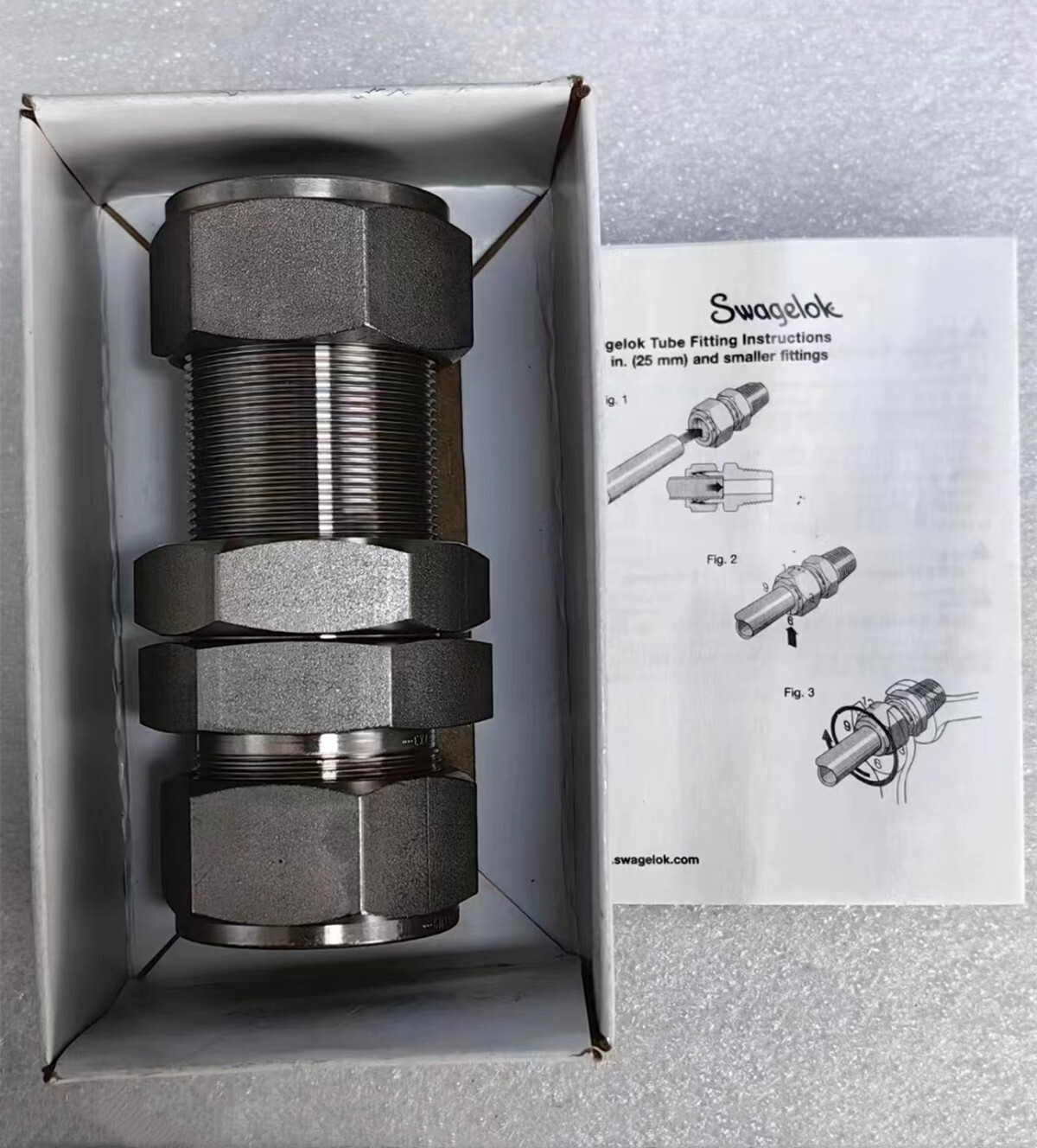 1PC Swagelok SS-1610-61 card pipe joint
