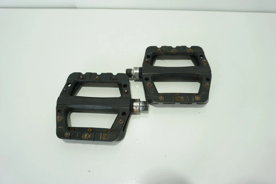 PLASTIC PLATFORM PEDALS BALCK MTB PLATFORMS - Image 2 of 3