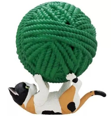 Calico Cat & Yarn Ball Capsule Toy Collectible 3 Kawaii Cat Figure