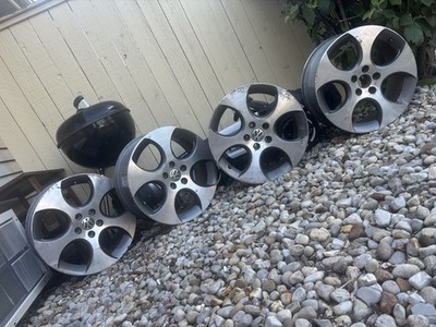 18 Inch Volkswagen Wheels Set of 4 119.5x4=478$ 