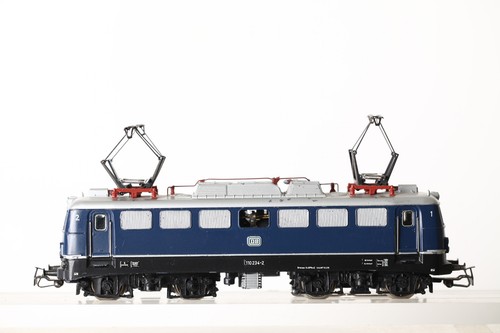 Märklin H0  Elektrolok E 110 234-2 der DB  Ozeanblau  (354711) | Condition: Gebraucht