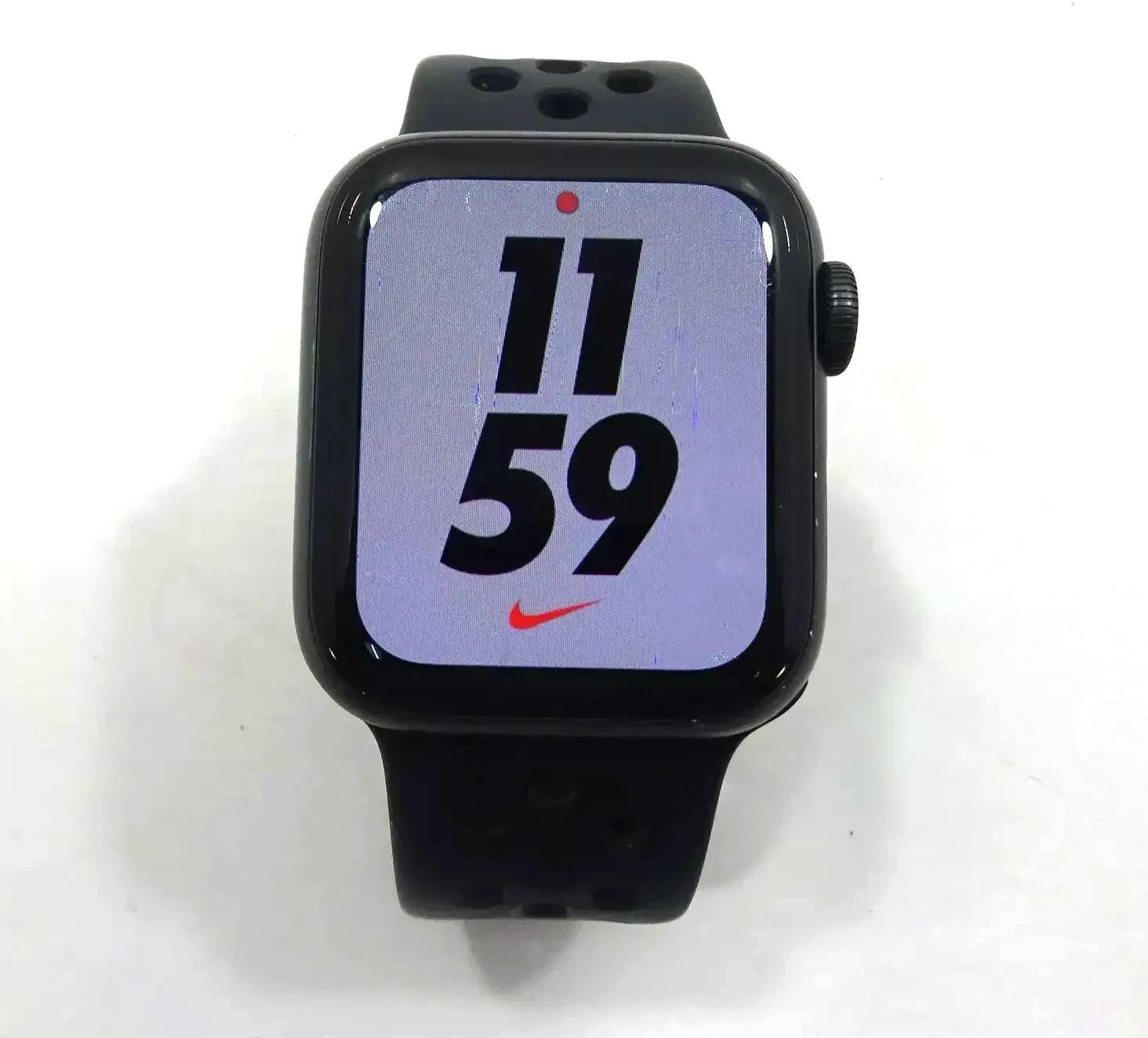 APPLE Watch Series 6 GPS 40MM Aluminum Case A2291 in Black