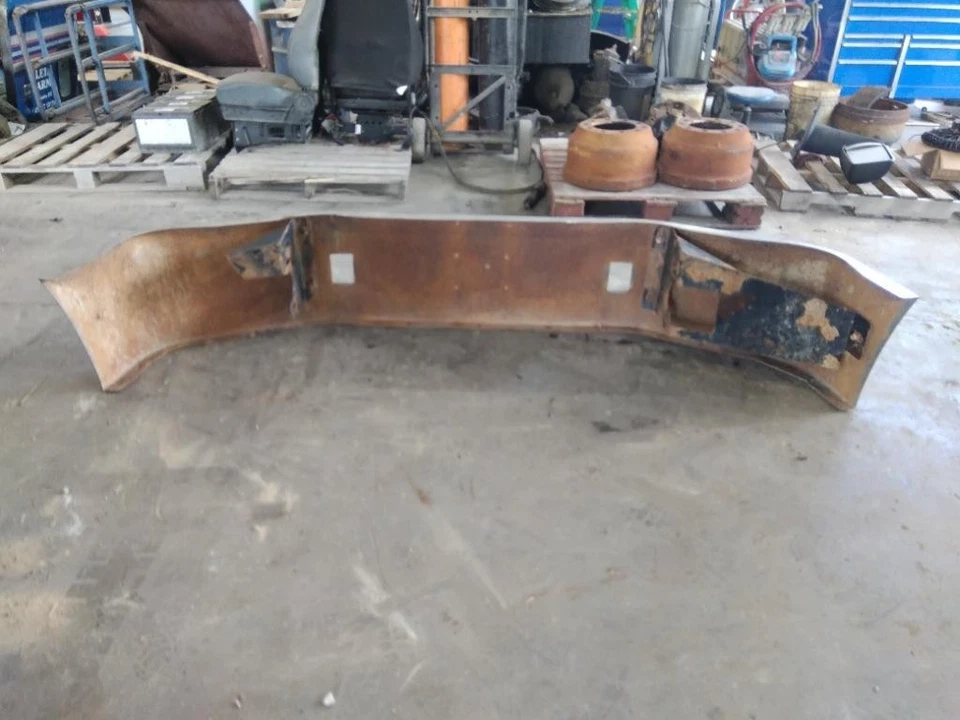 PETERBILT 386 BUMPER ASSEMBLY FRONT 3830928 Foto 4 de 4