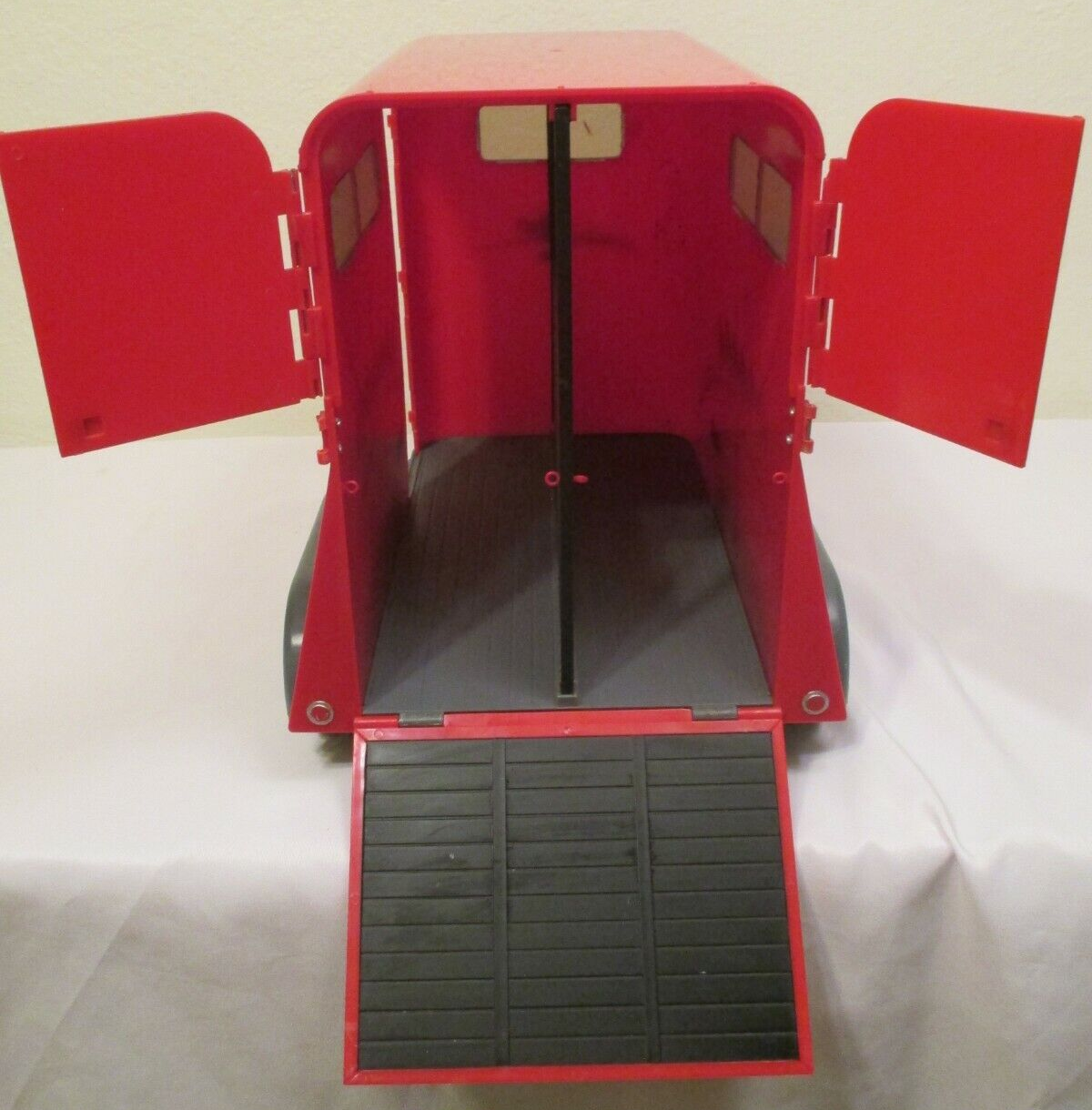 Breyer Red Traditional 12" High 2 Stall Show Horse Trailer eBay