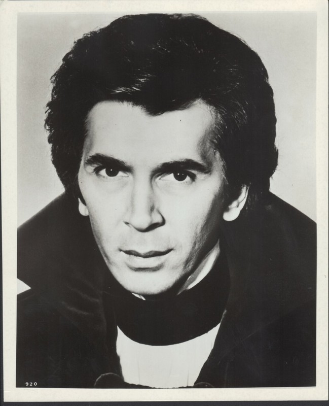 Frank Langella 8x10 b&w glossy photo