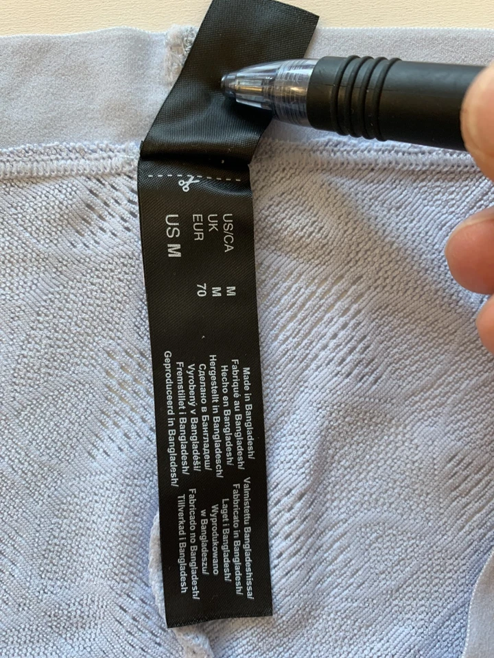 Nuevo con etiquetas Lote de 3 bragas de bikini DKNY para mujer talla M superior con cordones DKS94 DK8083 DK4944 Foto 4 de 4