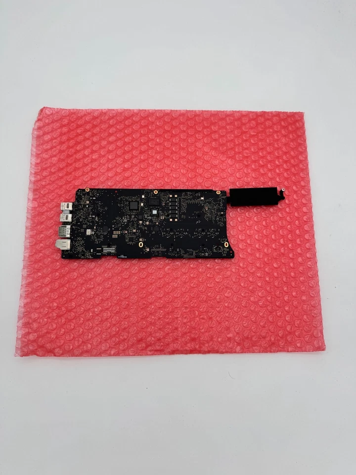 A1502 2015 Logic Board Macbook Pro 13" | 2.7 i5 | 8GB RAM | Iris 6100 | 820-4924 - Immagine 2 di 4