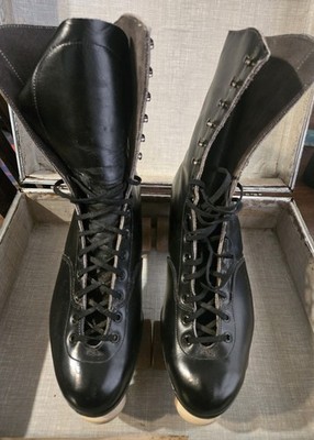 Men's VTG Riedell Red Wing Roller Skates  1133 Black, Leather, Size 9.5 W/case