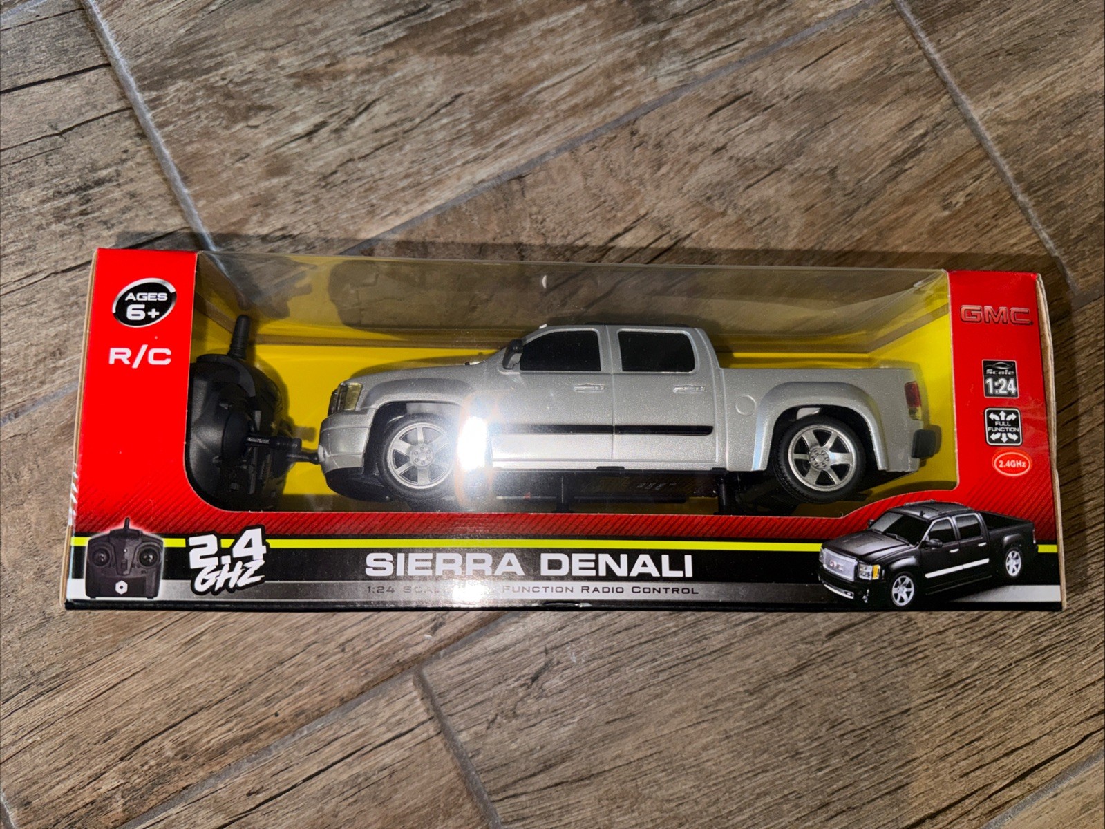BRAHA R/C GMC Sierra Denali 1:24 SCALE Silver