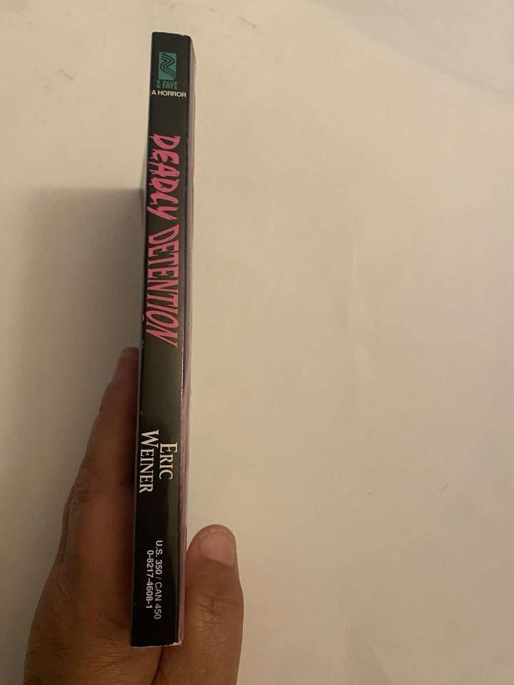 Deadly Detention Eric Weiner VNTG Horror Z-Fave Appears Unread. Vg/like New - Image 3 of 4