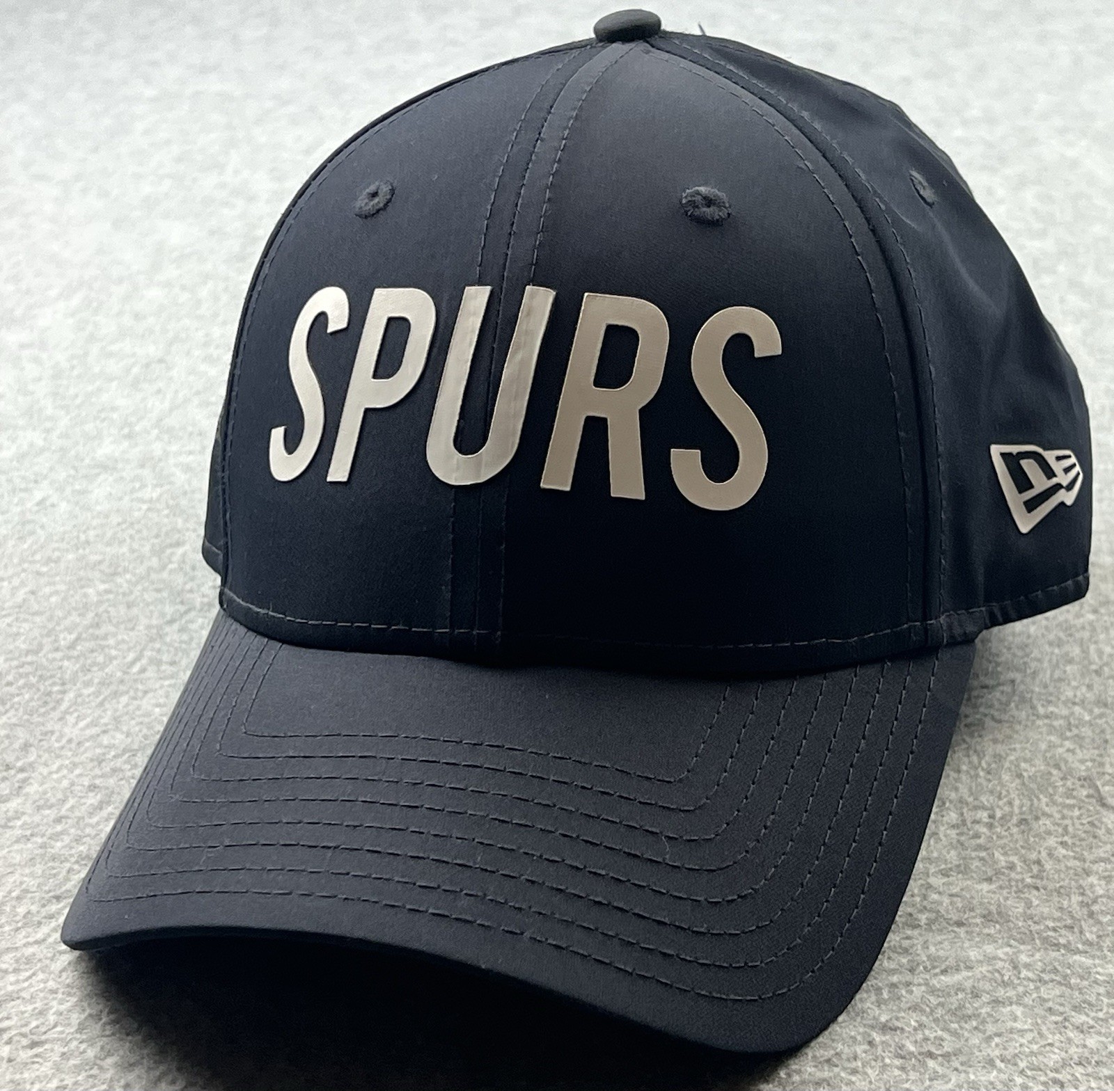 New Era Adult Tottenham Hotspur F.C. Hat 9Forty Official Product Navy/White Cap