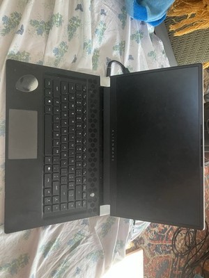 Alienware X15 R1 15.6'' 512GB SSD Intel Core i7-11800H 360Hz 16GB) Gaming laptop